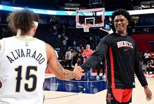 AG捕鱼游戏 阿门与阿尔瓦拉多一笑泯恩仇，火箭有意引进控卫，小霍勒迪或将离队